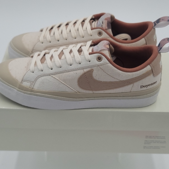 Nike SB Blazer Low Qs - Picture 1 of 4